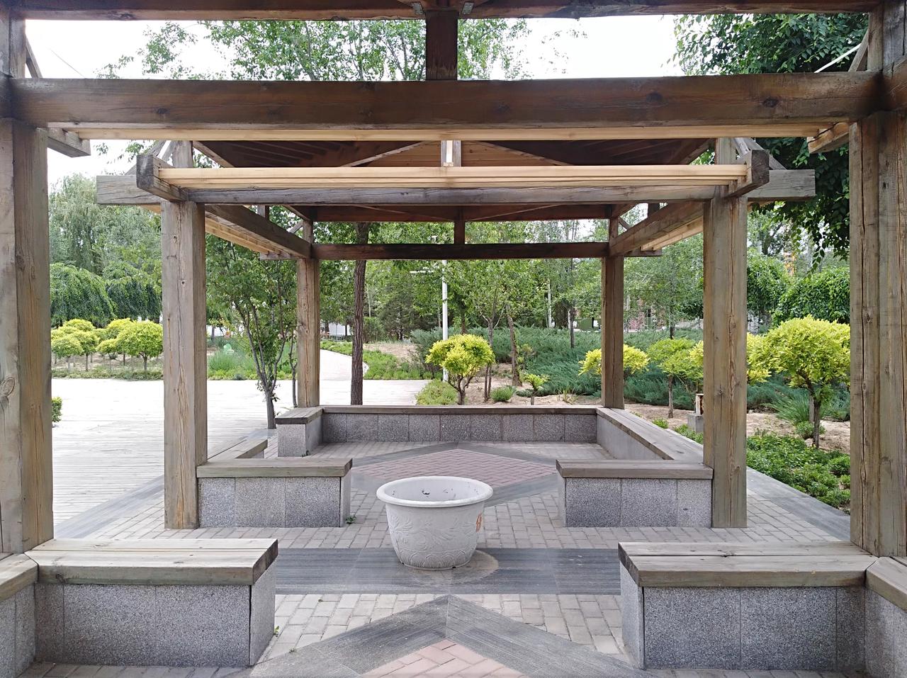 读《毛选》《矛盾论》，真是越看越觉得有味道，原来那些大道理，讲的全是咱们身边的日