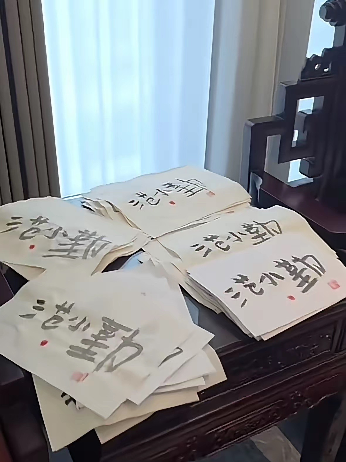 居然还有人买，买去擦屁股吗，买的都是些什么人？小马云要当爸爸了