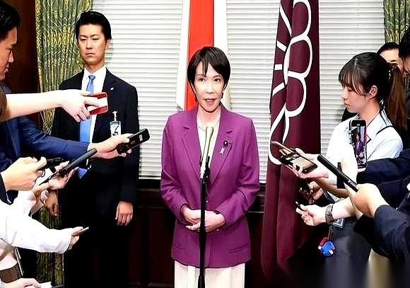 日本内阁一纸公文，突然砸向了中国和韩国的钢厂。8月8号起，热镀锌钢板，临时反倾