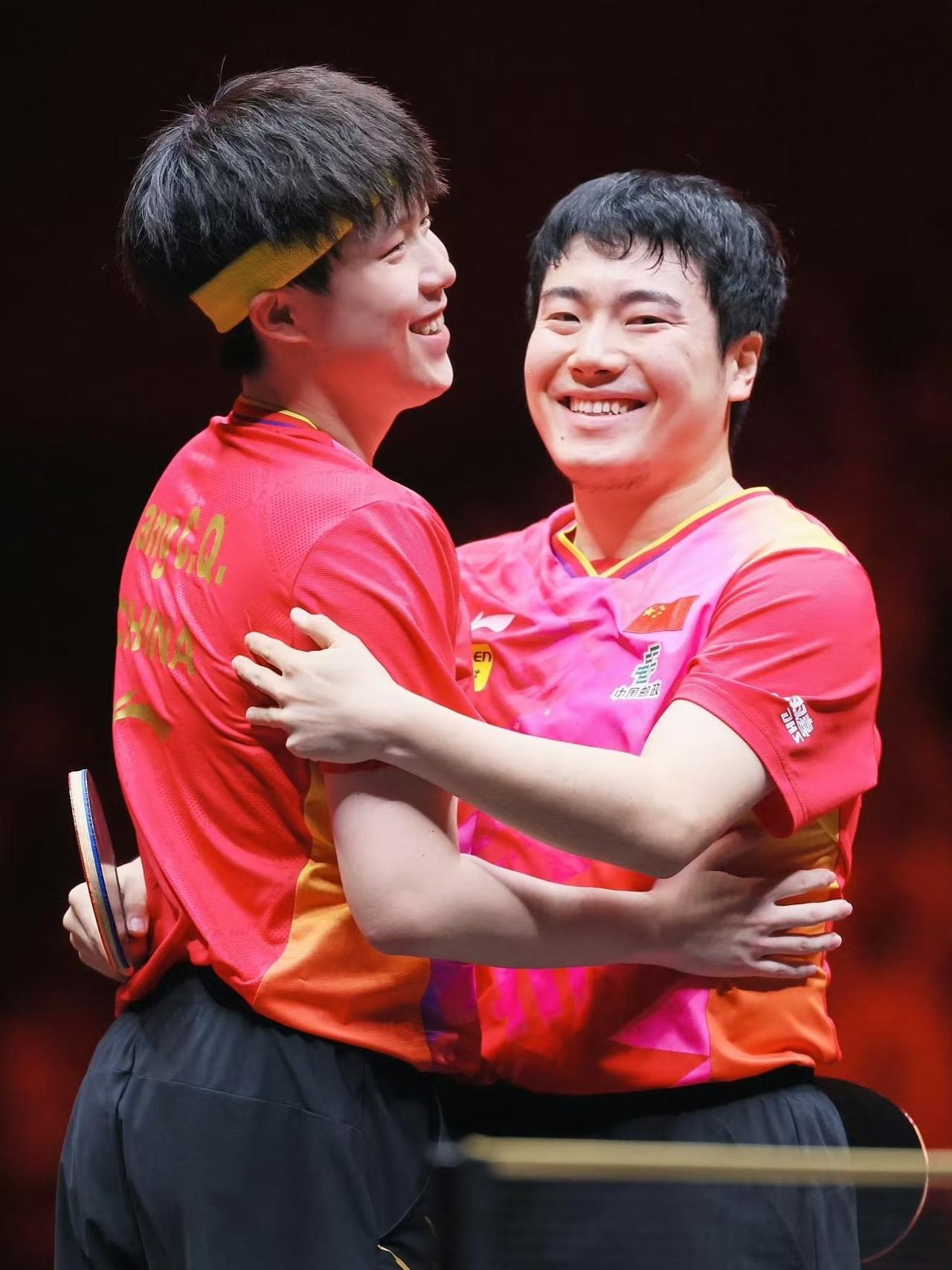 没想到梁靖昆外号还挺多的比王楚钦的都多第一个是大胖，为什么叫他大胖呢，因