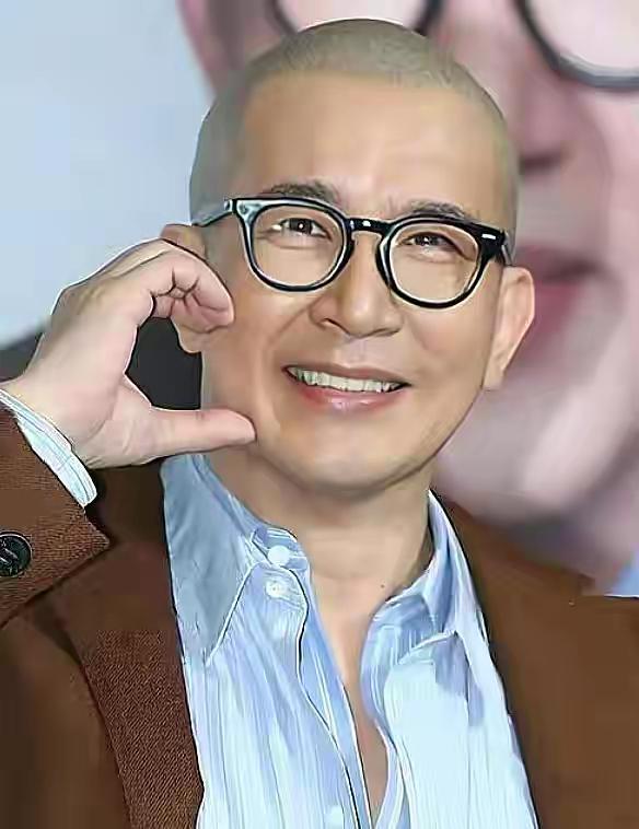 具俊晔要什么遗产，他都不用钱，那么霸气，把钱全部给徐妈妈。然后，回韩国陪自己的妈