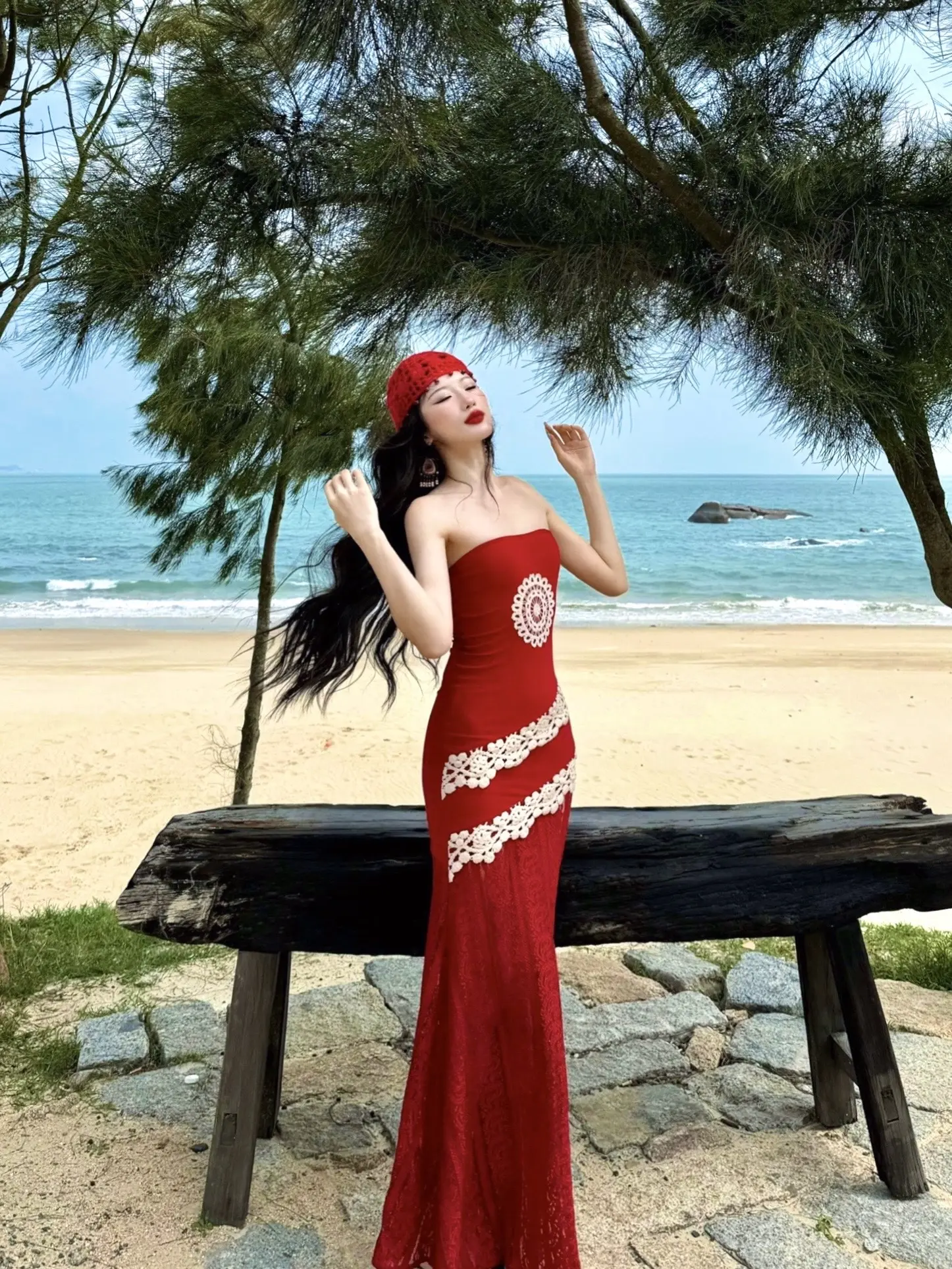 还是最爱明媚的红色。