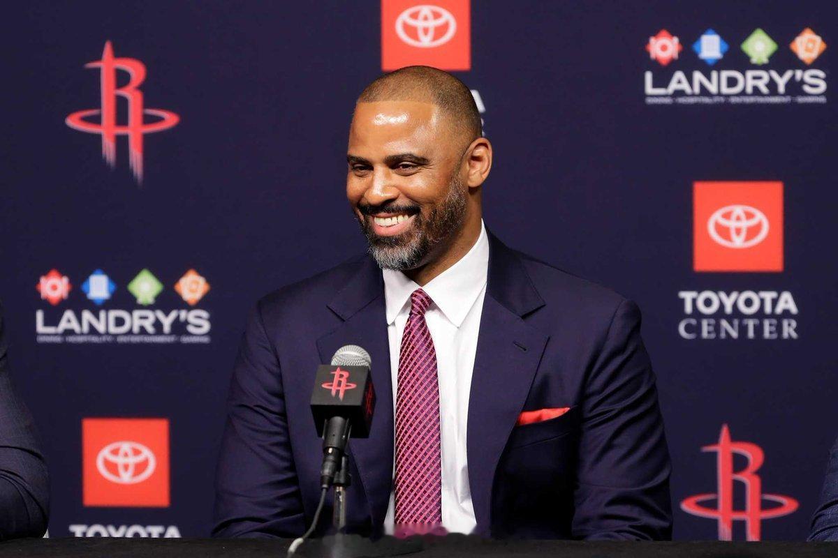 MichaelC.Wright：“乌度卡告诉我，他们不会在截止日期前签下控球后