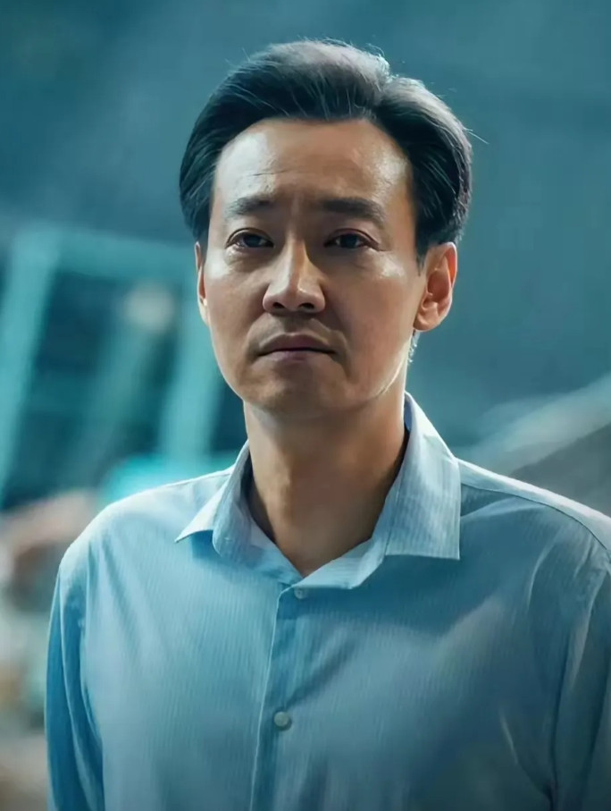 原来朱媛媛一直瞒着公婆，离开前半个月还给老人买3000多的丝绸被，发票上却偷偷改