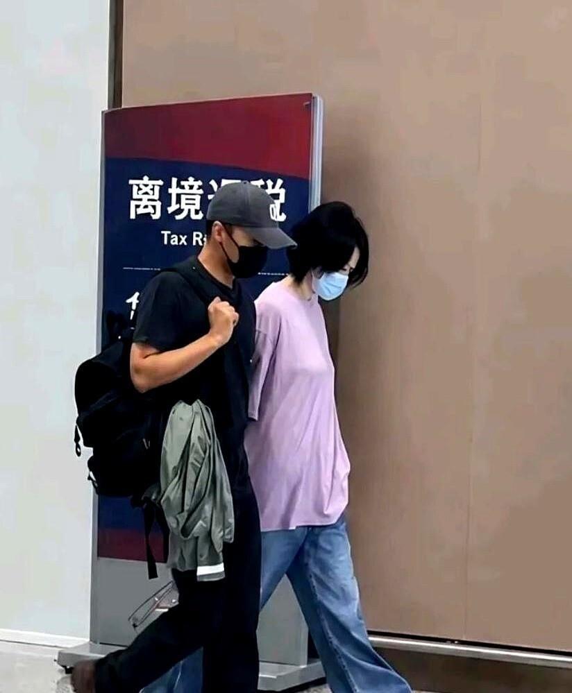 谢霆锋说王菲“简单”，但前夫们一个说她“冷”，一个说她“能噎死人”。同一个女人，