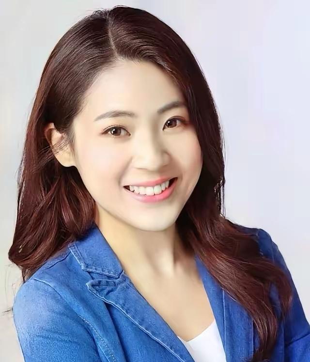 台湾政坛这次藏不住的实在人！徐巧芯刚当上国民党考纪会副主委，年轻好看还敢说真话，