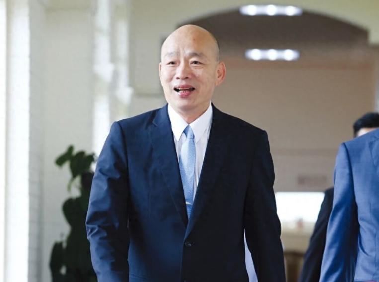 ☁韩国瑜现在应该非常后悔韩国瑜，这个在台湾政坛声势浩大的名字，近来似乎