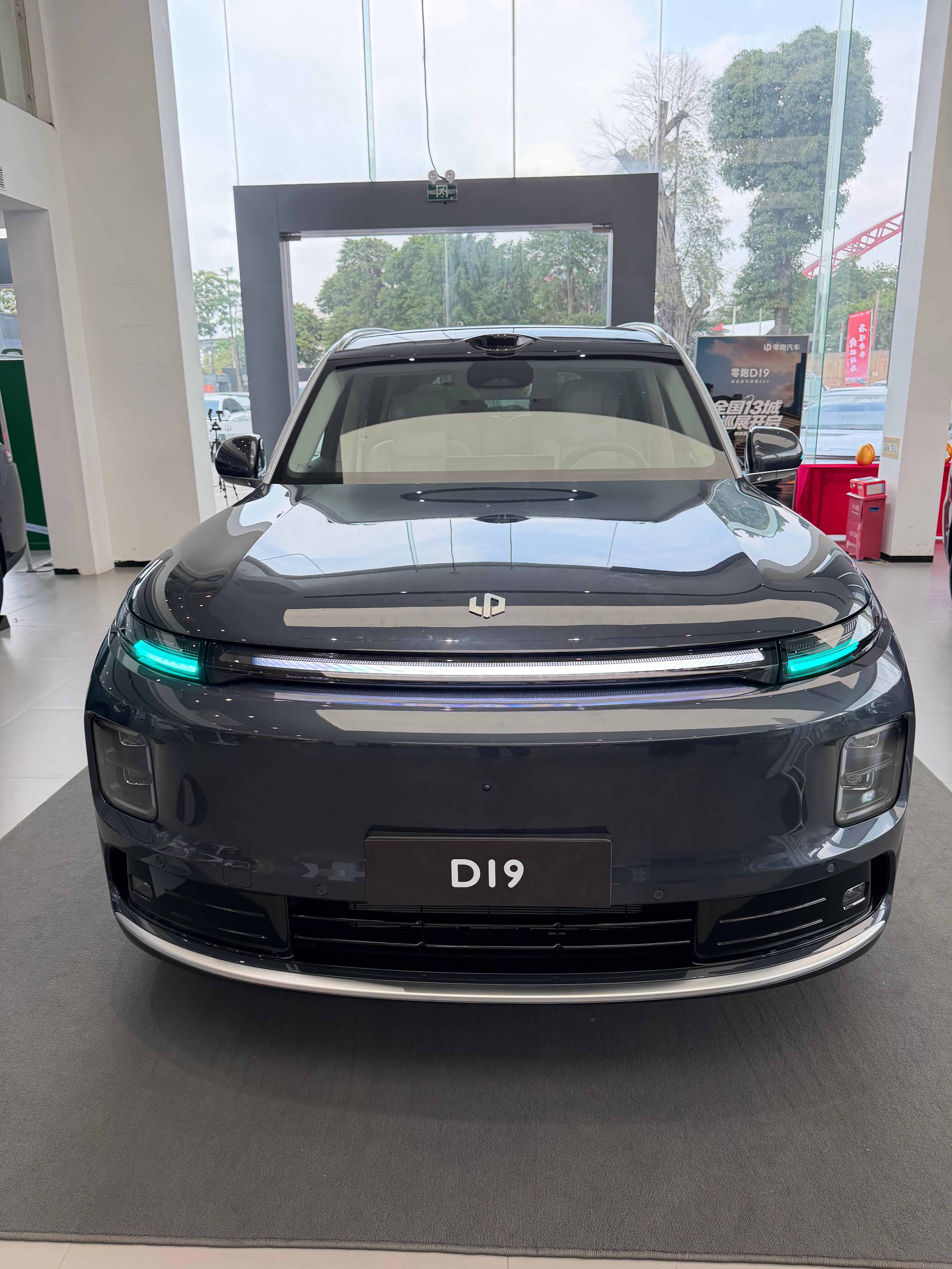 零跑每款车都能打，不是因为便宜，是因为同价位配置最全，同配置价格最低👍零跑d1