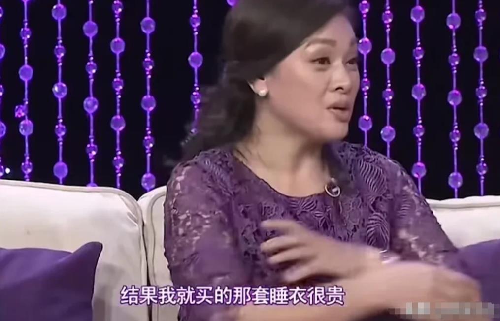 演员，史可说，刘威的嘴真损，我在美国买了一条睡裙，还是纯手工绣的，买的时候很贵。