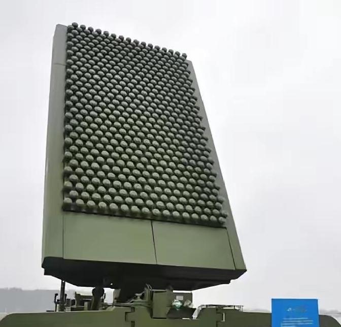 快讯！快讯！。中国方面突然宣布了“中委合作不针对第三方”的态度。记者