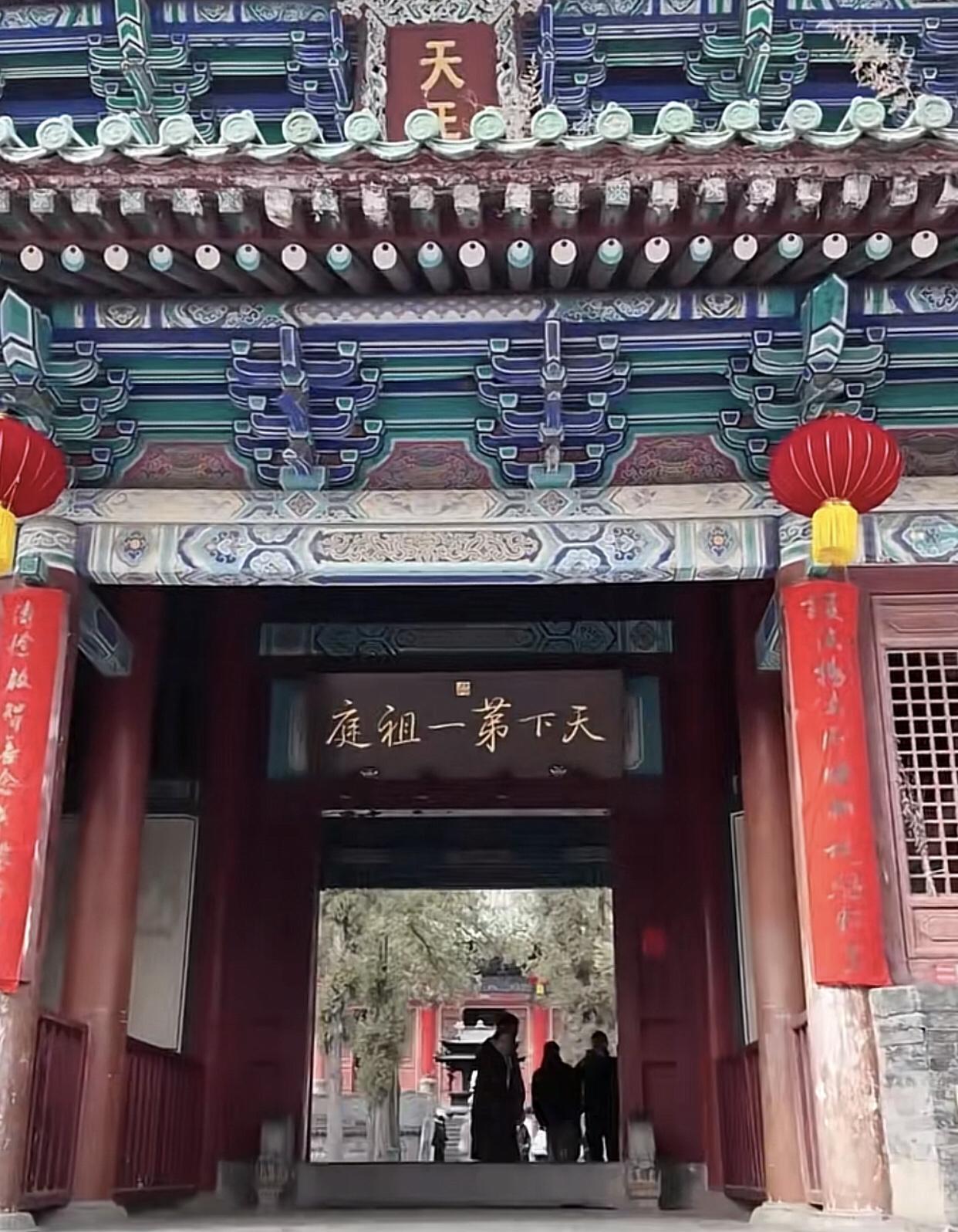 去河南逛少林寺要花多少钱？门票80，寺院里的斋饭，两菜一汤，一人消费50，