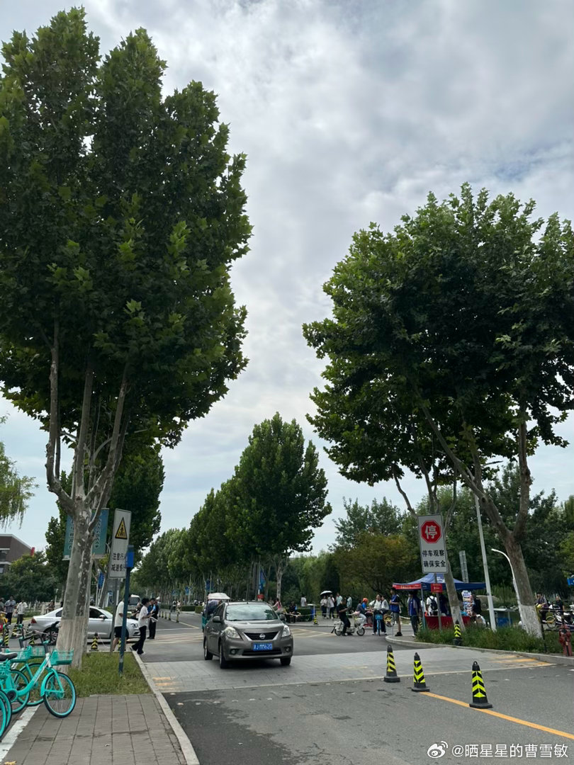 来天津大学做新生采访，大一新生们真的是朝气蓬勃啊！看到天大一句口号：天大人做天大事。好像只有天大能有