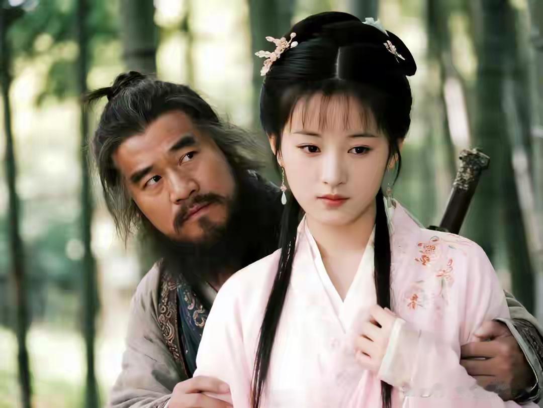 襄阳劫后藏龙种，谢逊一语破迷局襄阳城破的第三年，昆仑山下一处隐秘山谷，黄蓉