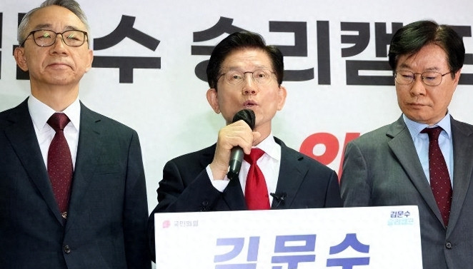 韩国大选候选人金文洙表示：将加强韩美同盟、开发核动力潜艇！
