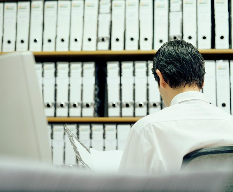 评上副高9年了，到现在还卡在7档，退休前能升到6档吗？2016年评上副高，当