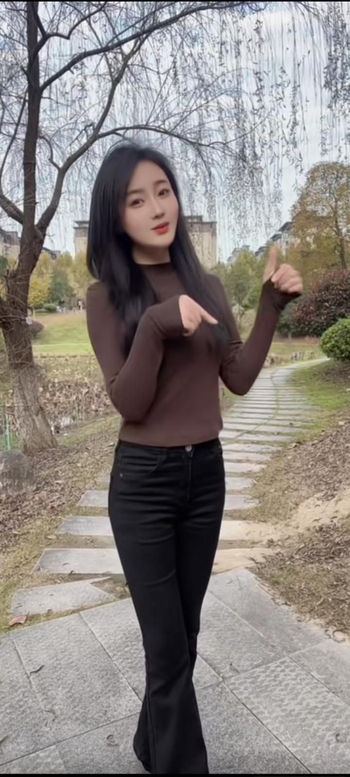 冬日生活打卡季从心动的那一刻起，我的目光就再也离不开你，我的心也只为你跳动。