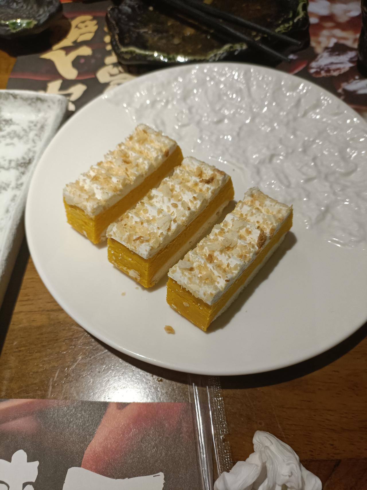 晒图笔记大赛南瓜蛋糕很甜蜜，寿司，丰收菜很美味