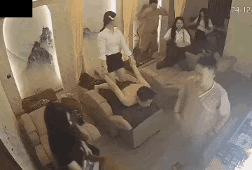 按摩意外，属于工伤吧[捂脸哭]