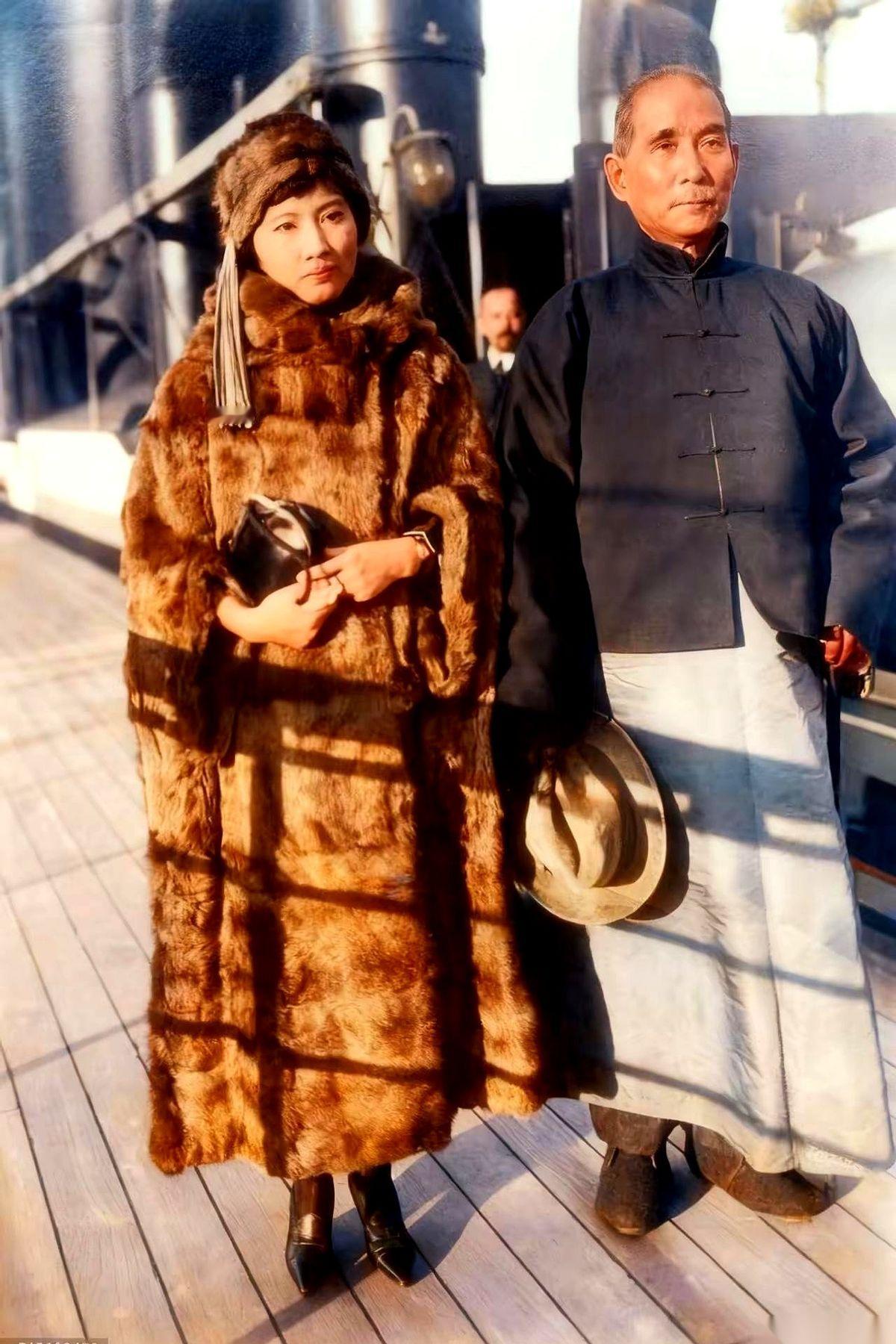 说句扎心的大实话，现在满大街的所谓“美女”，刷短视频刷出来的“神颜”，美则美矣，