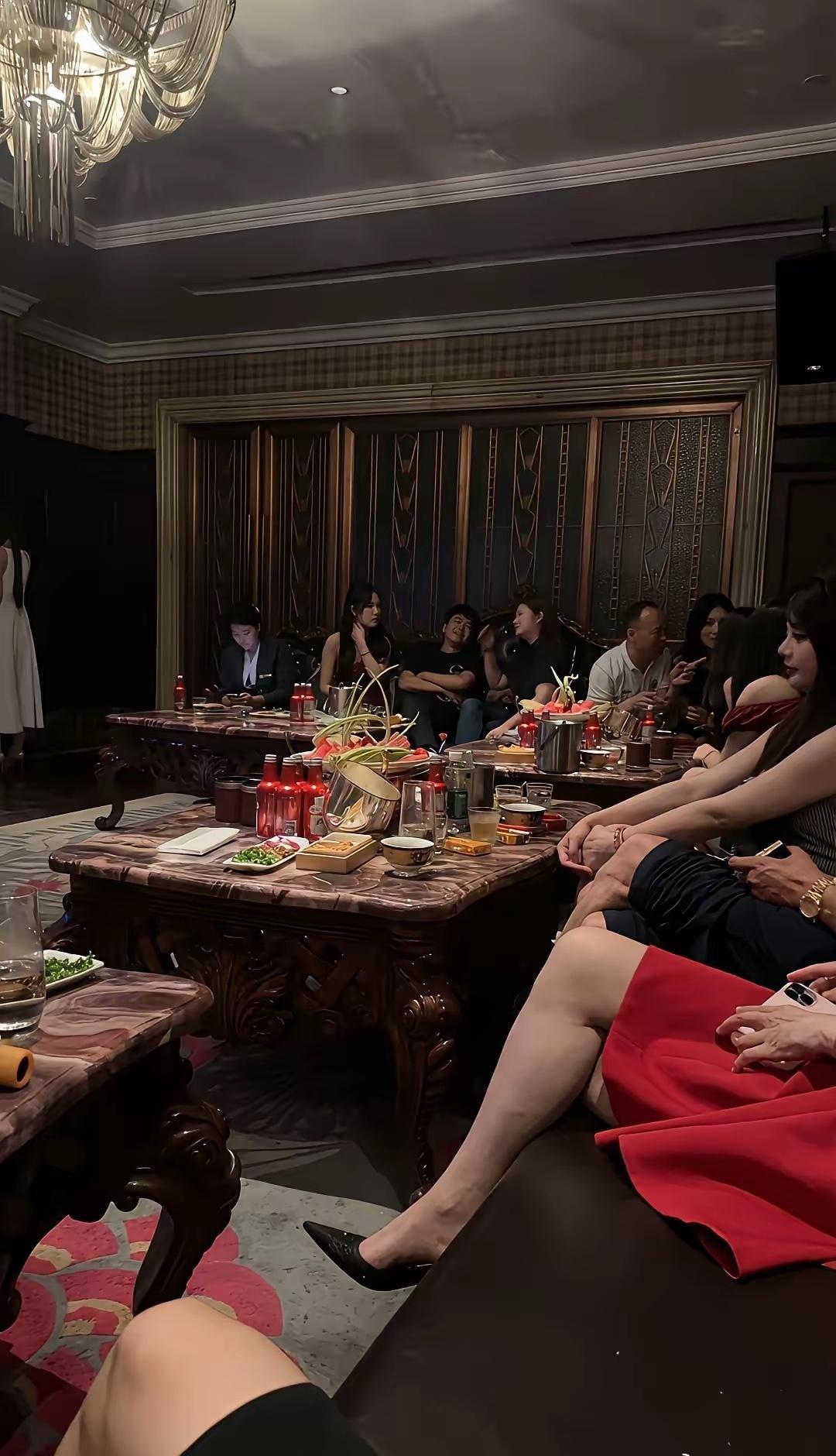 这种场合，怎么介绍自己才有面子？
