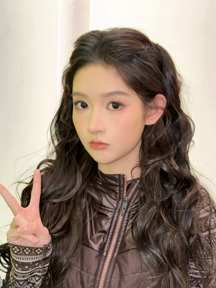 今日是精致公主王玉雯