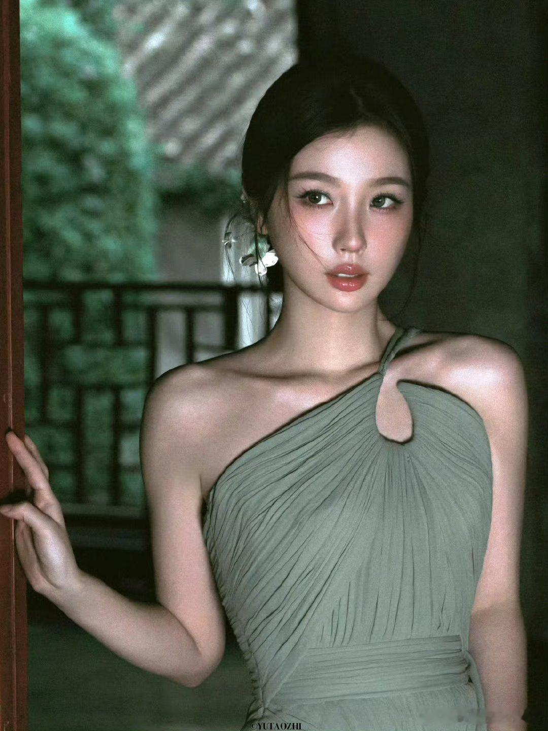 同样选秀出身，虞书欣一路飞升，金子涵怎么就掉队这么明显？