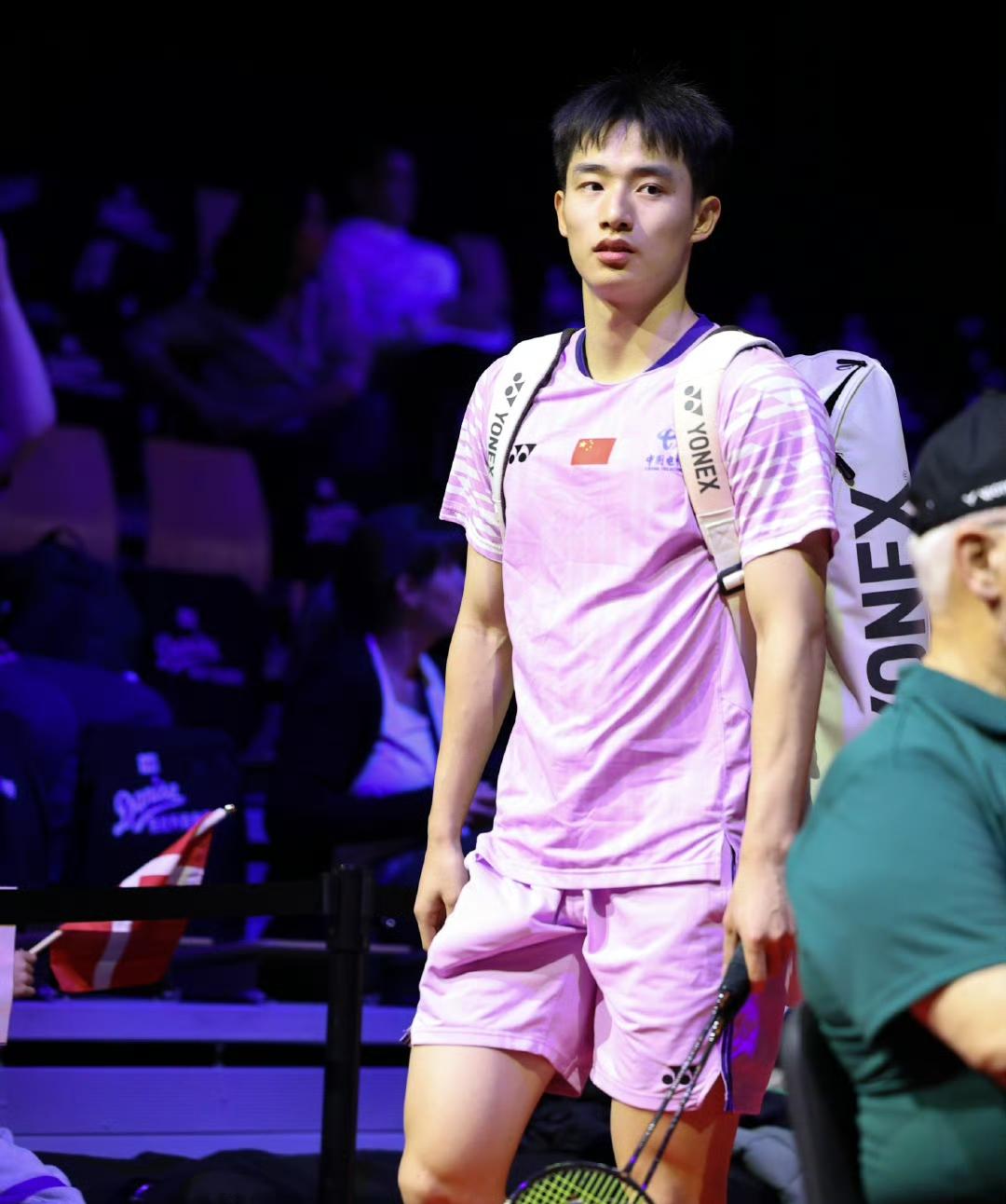 巴黎奥运会后，13人退出国家羽毛球队!2024年奥运后6人离队:何冰娇202