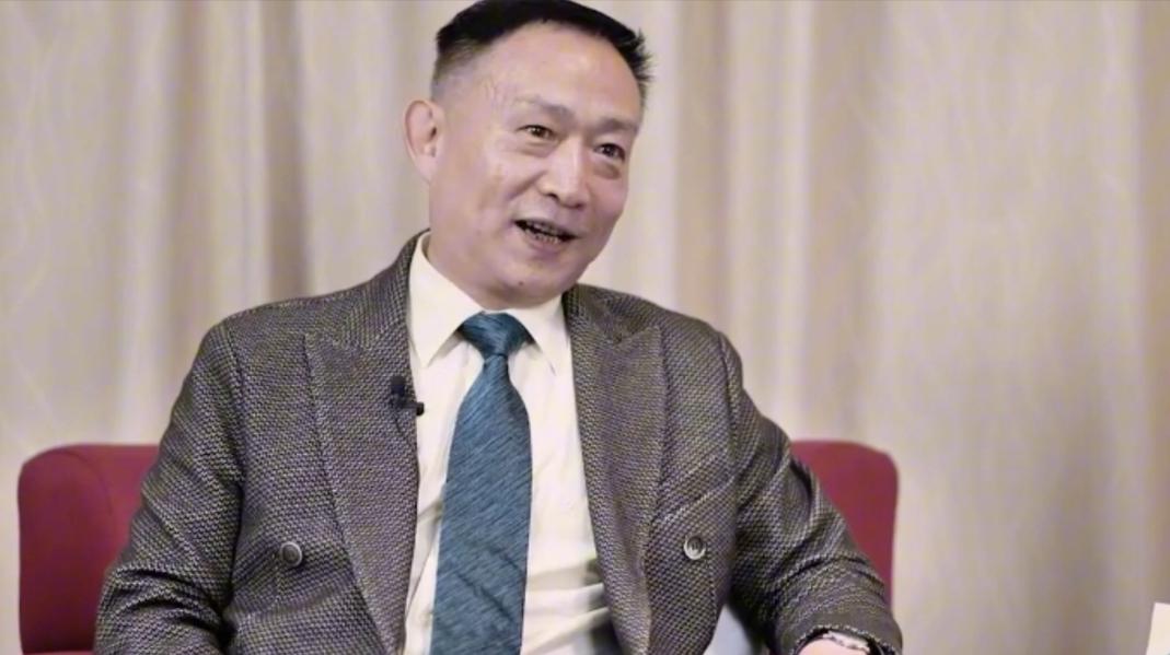 顶级间谍从不去窃取情报、策反人员，反倒潜伏进来替你“定规则”！网传卢麒元曾抛出一