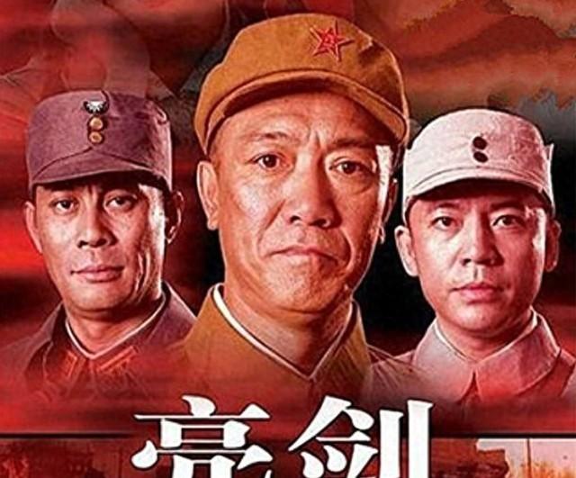 在李家坡战斗时，李云龙虽然嘴硬说772团团长程瞎子资历不如他，“当年在鄂豫皖的时