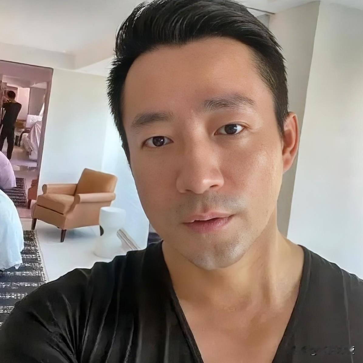 汪小菲忍不住了，好多网友质问为什么不让孩子去看母亲？汪小菲发声：我是小菲，今