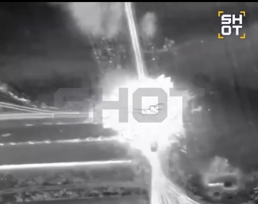 乌克兰新“蛛网”行动宣告失败：俄军摧毁搭载无人机的卡车1月28日，俄罗斯媒