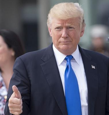 美国抓捕马杜罗，其实是给中俄打了个样！说白了，美国现在敢肆无忌惮的抓捕马杜罗，其