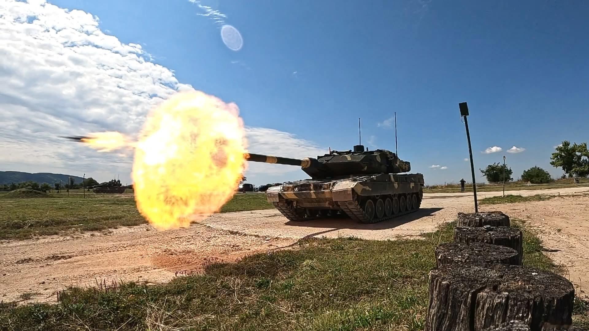 每天认识一件兵器匈牙利陆军豹2A7+​​​
