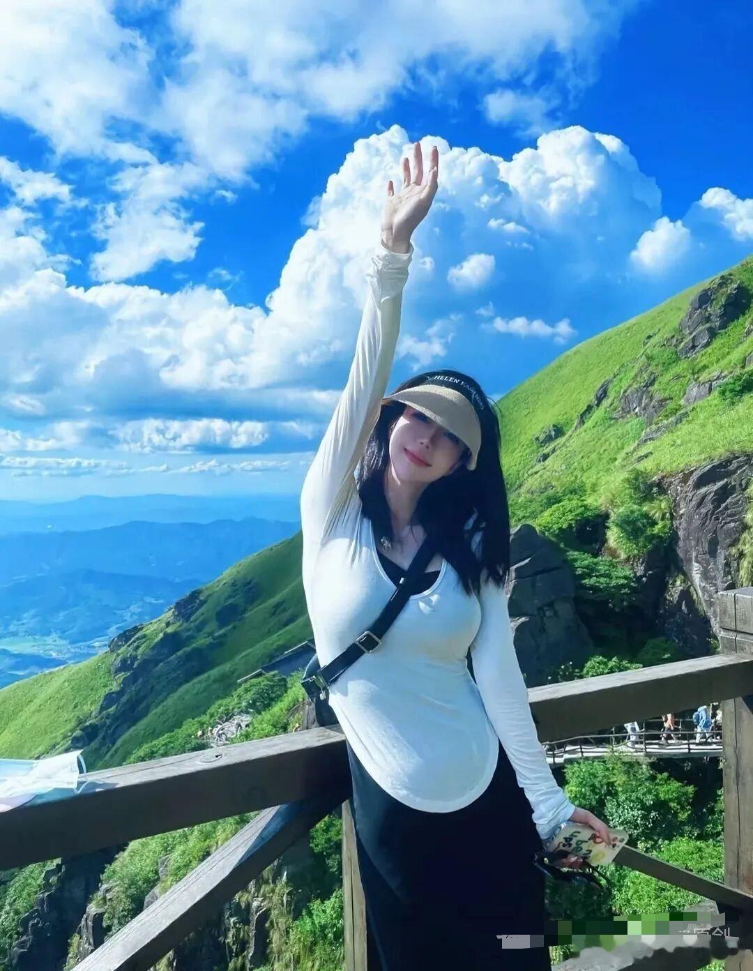 所有的好事发生之前，一定会有糟糕的经历先来折磨你。没有山穷水尽，哪来柳暗花明；没