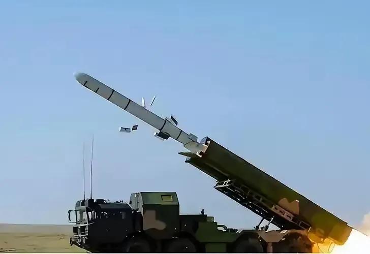 如果一枚东风41命中美军航母甲板，那航母会沉吗?说句实话吧，东风41还真没办法击