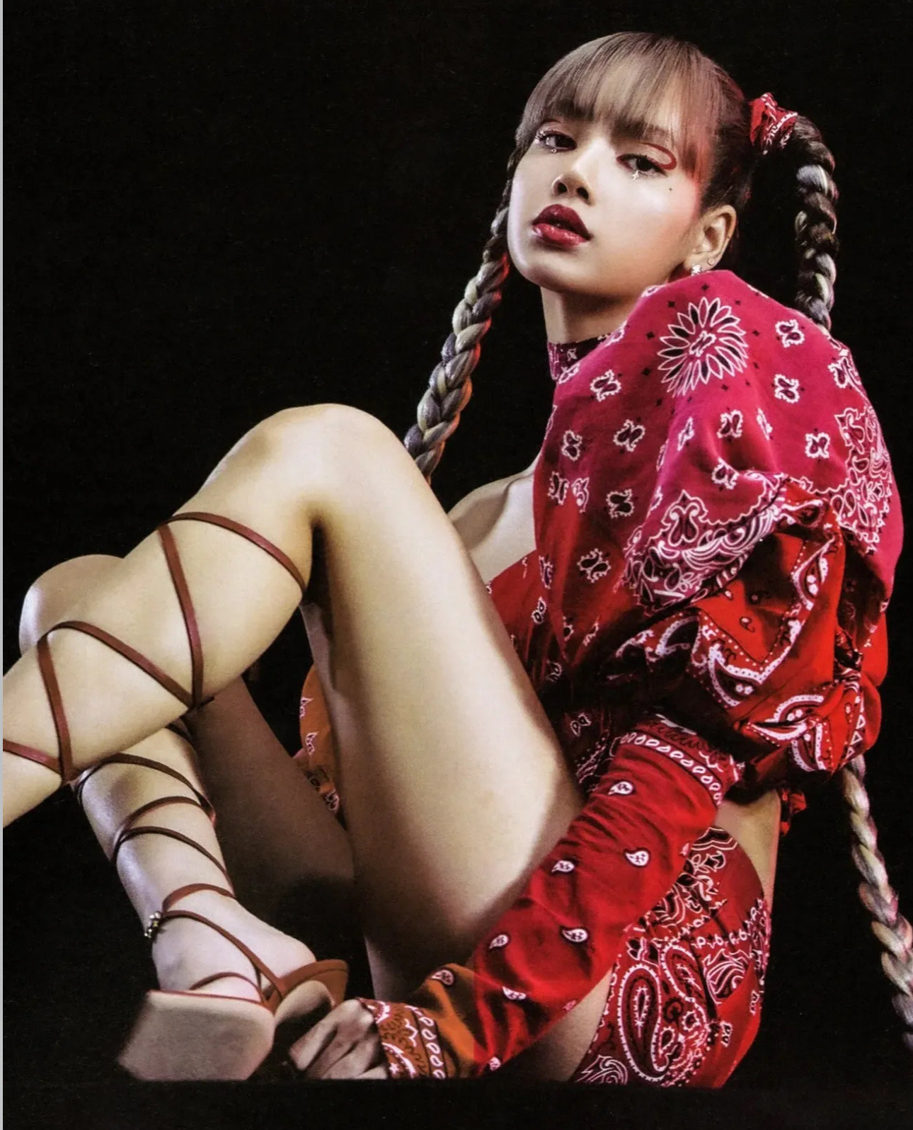 LALISA​​​