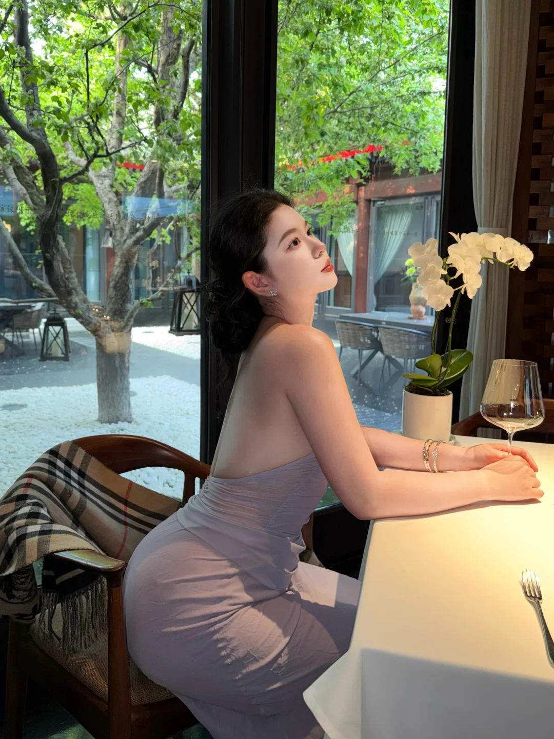 漂亮不能当饭吃🥂