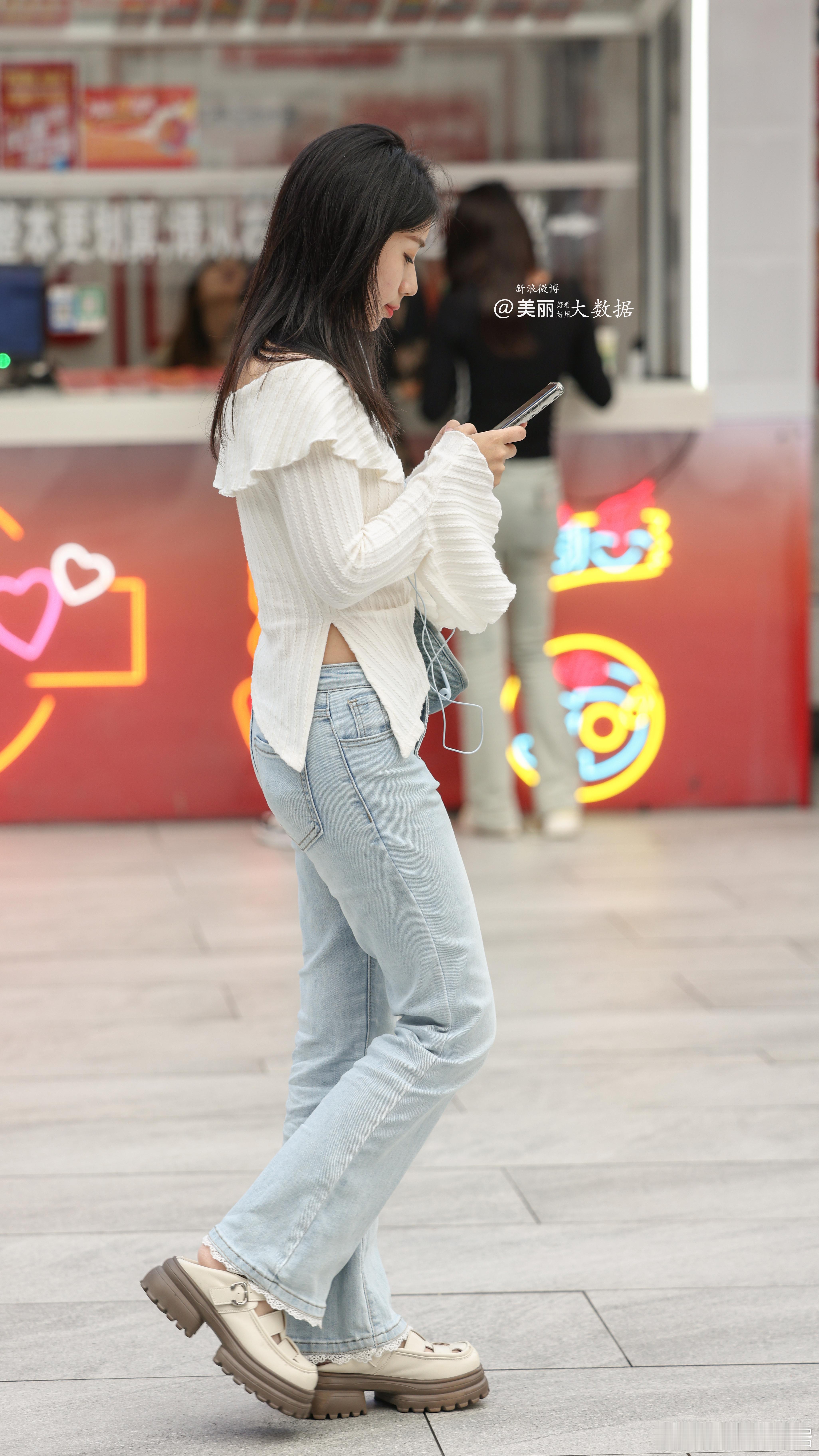 是不是在摸鱼？下午茶时间。