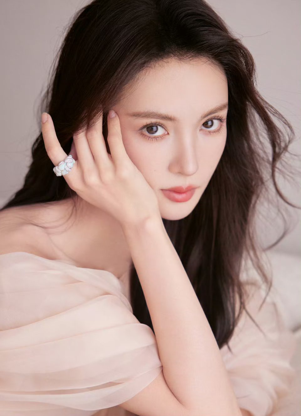 金晨～～金晨明星妆容大赏金晨​​​