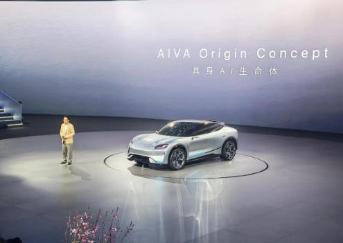 8月，全中国只卖出54万辆燃油乘用车。同比暴跌40%，近乎腰斩。更狠的是销量榜：