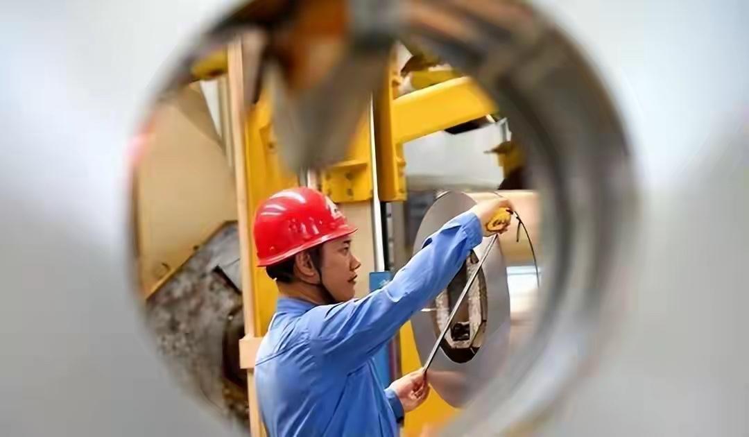 中国3200兆帕超级钢问世，西方却对中国的科技升级，感到忧心忡忡中国3200