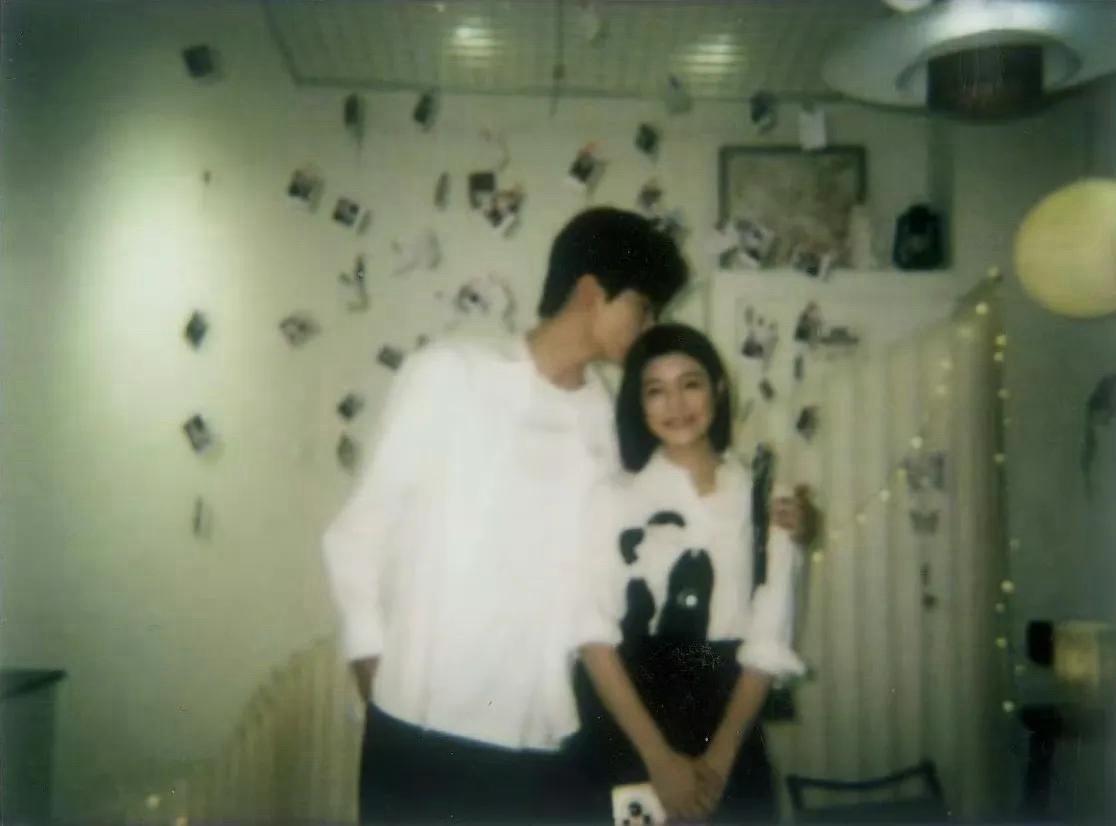 狙击蝴蝶看完真的走不出来了。追完《狙击蝴蝶》大结局，放下手机的那一刻...