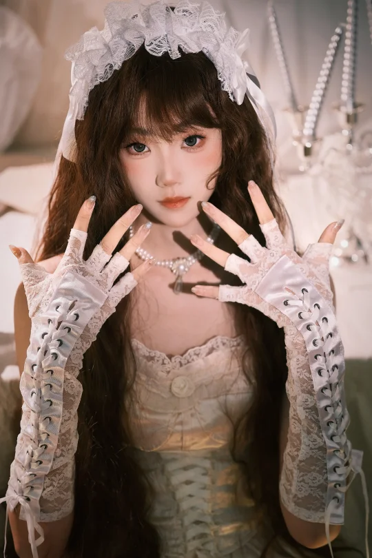 怪诞童话🕯️古堡里的洋娃娃🧸复古法式写真