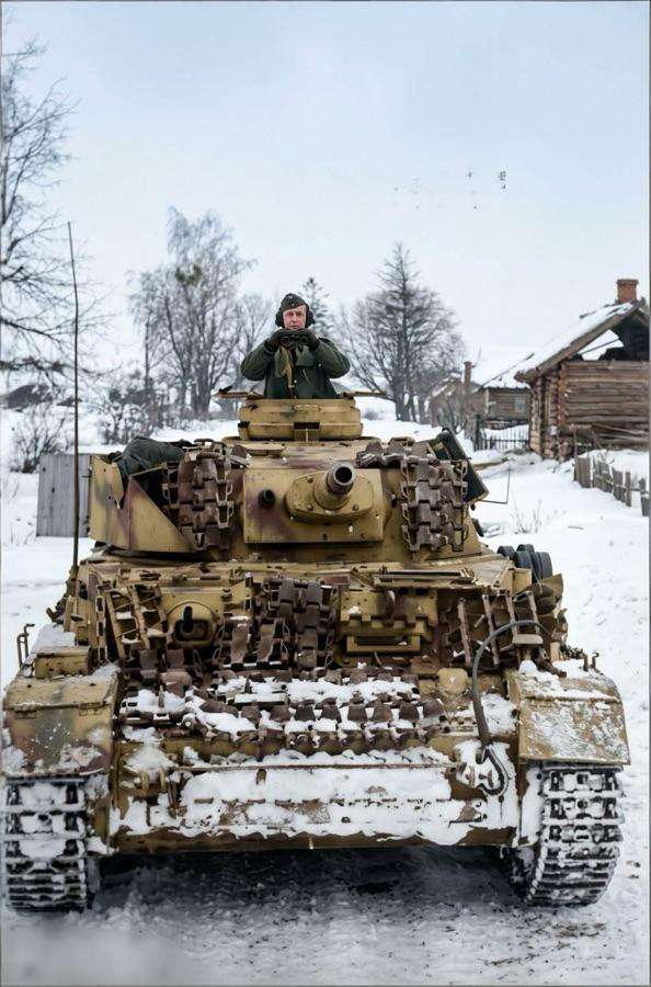 二战德军为什么那么强?二战东线战场上，德军装备的四号坦克历史留影！四号坦克是