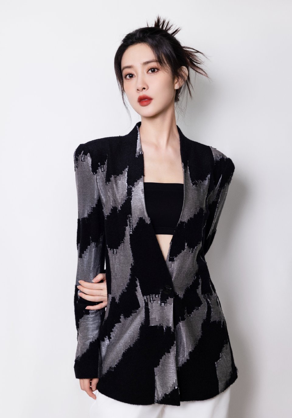 孟子义从全世界的战斗中路过孟子义孟子义