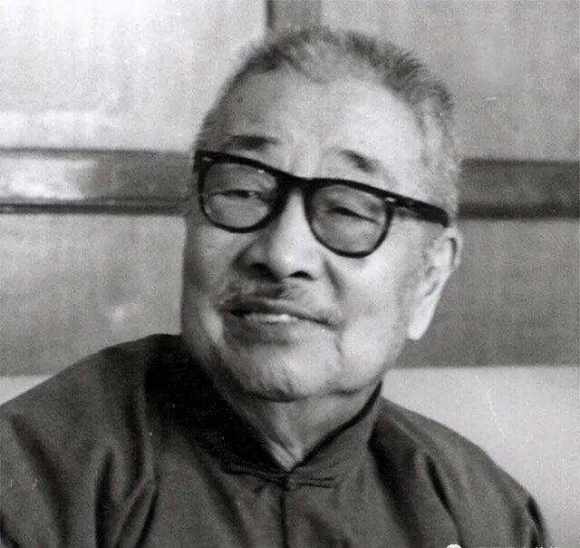 周建人回忆我的出生十分平淡我的出世十分平淡，既不和菩萨同生日，也没有和