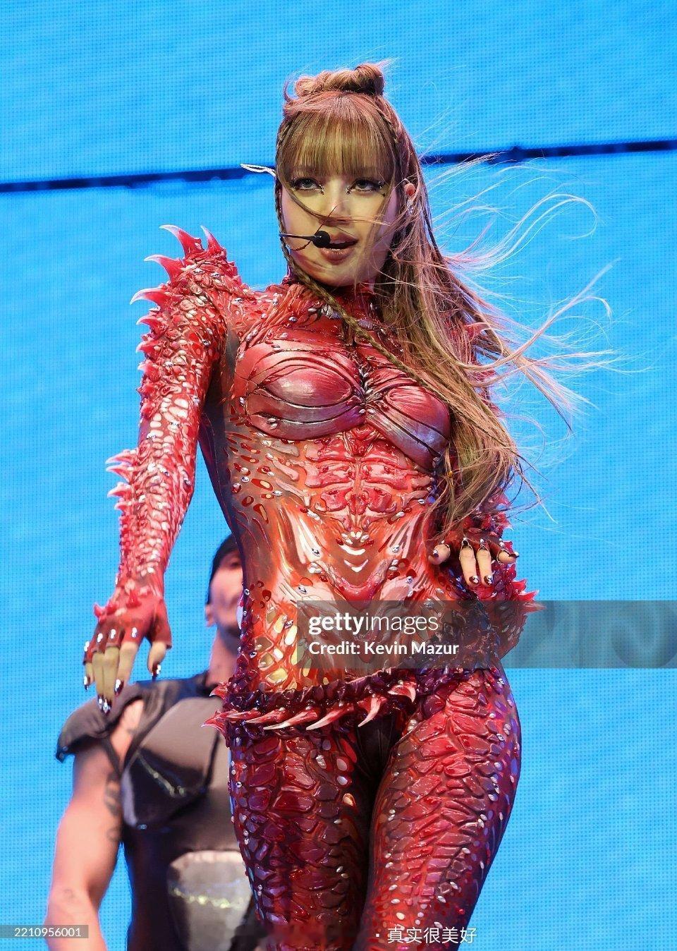 jennie和lisa能不能回到最初认识的那种清纯样子