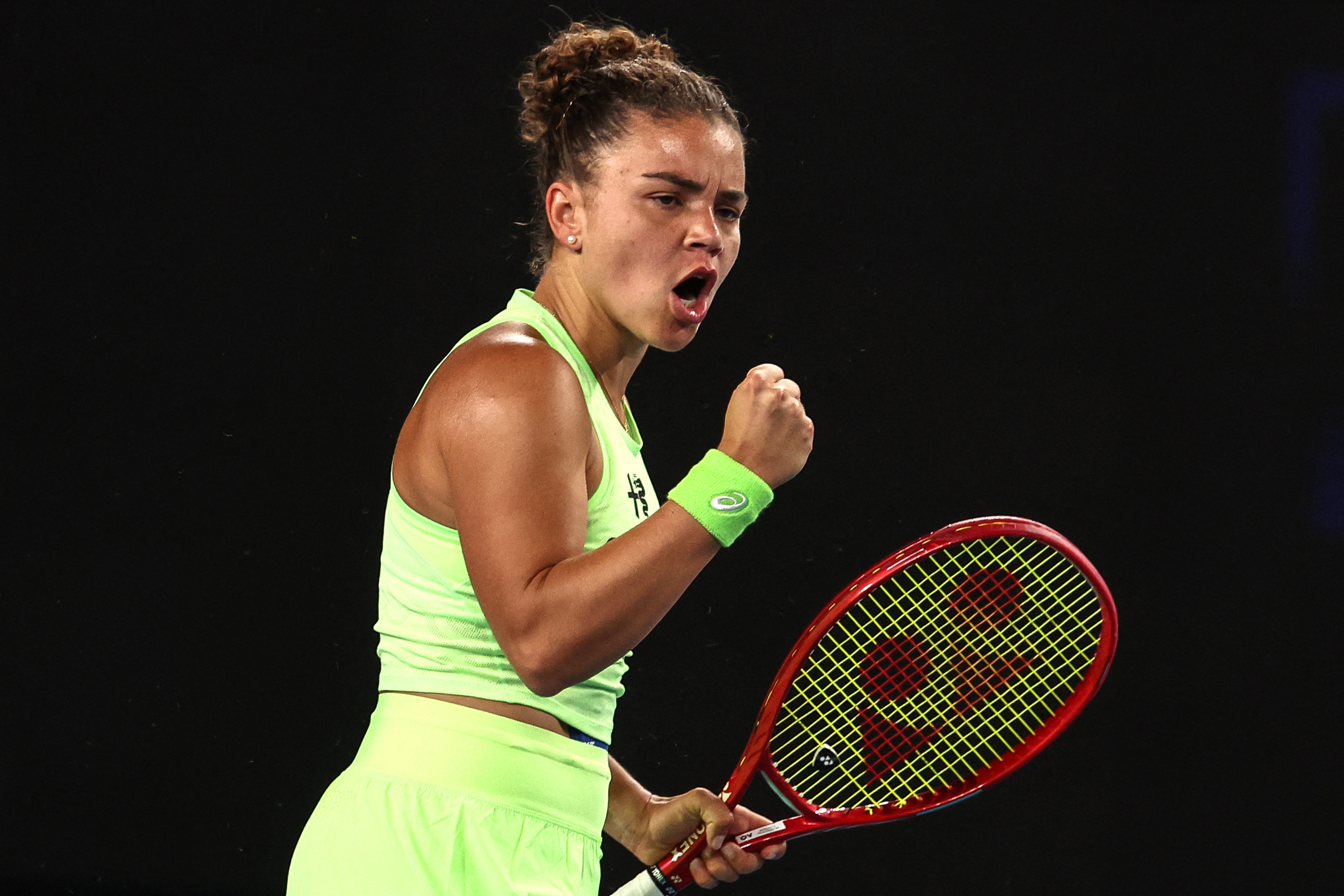 重回胜利轨道🙌WTA500梅里达站第二轮，头号种子鲍里妮以6-06-2横扫幸