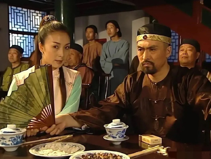 这电视剧的导演有点不走心了～