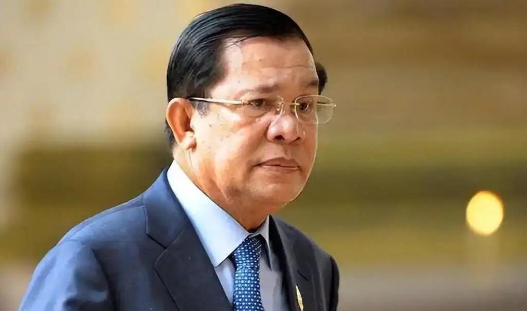 让子弹先飞一会儿！柬埔寨就是该，先是跟中国对着干，然后又惹泰国，自己几斤几两不